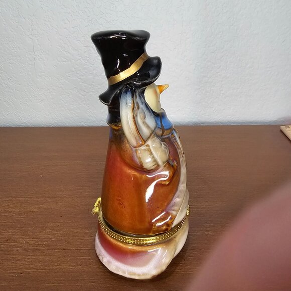 Porcelain Snowman Hinged Trinket Box / Christmas / Gift - Picture 3 of 7